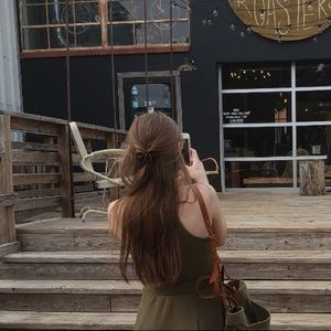 Meet your Posher, Aebra